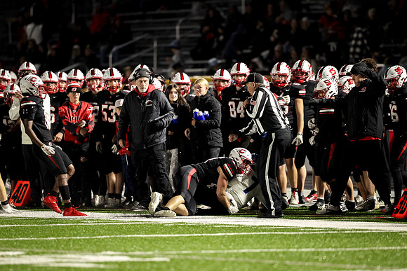 0401 Centennial vs Hopkins Varsity Football