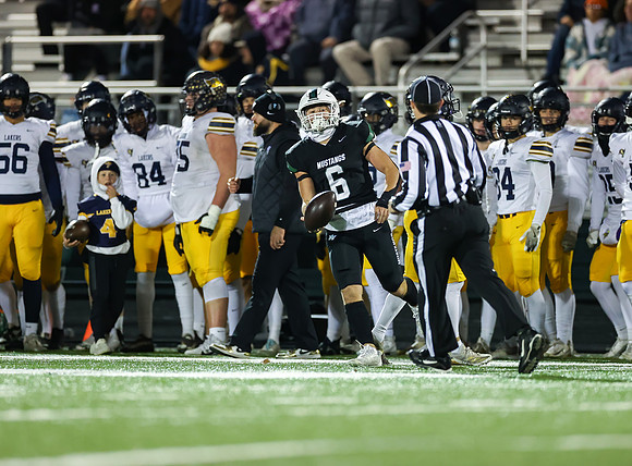 Mounds View vs Prior Lake Varsity Football 159