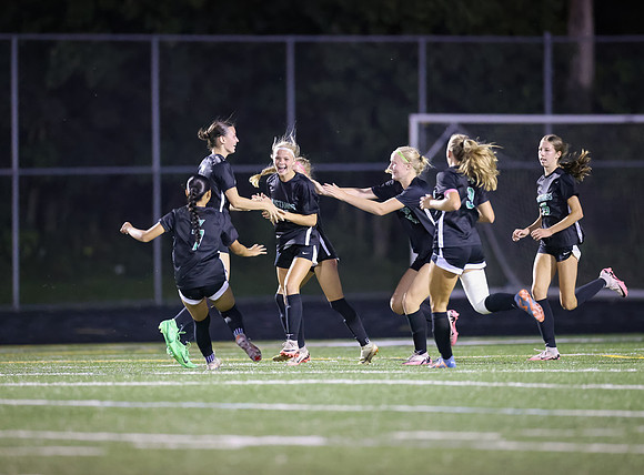 Mounds View vs Stillwater Varsity Soccer 57
