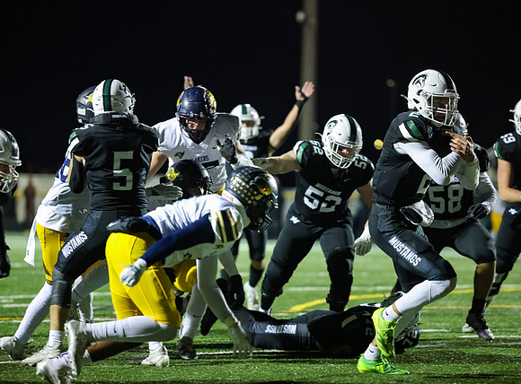 Mounds View vs Prior Lake Varsity Football 143