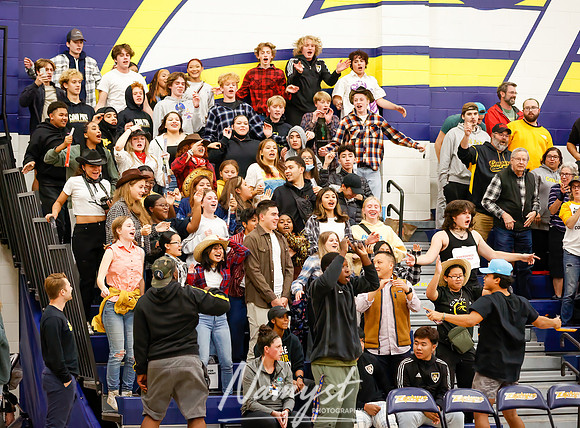 Mahtomedi vs Como Volleyball 1102