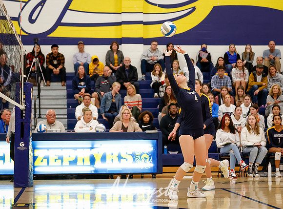 Mahtomedi vs Como Volleyball 1112