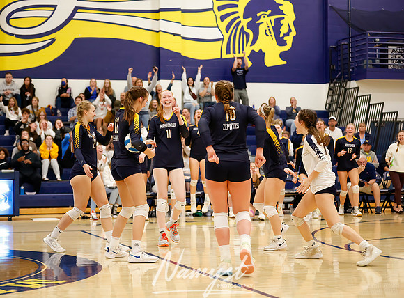 Mahtomedi vs Como Volleyball 1118
