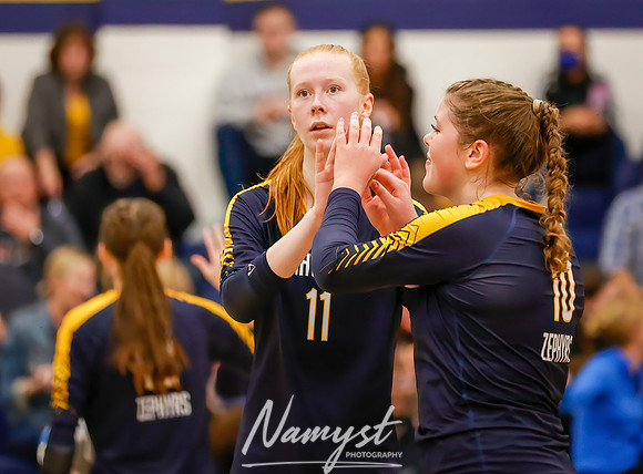Mahtomedi vs Como Volleyball 1120