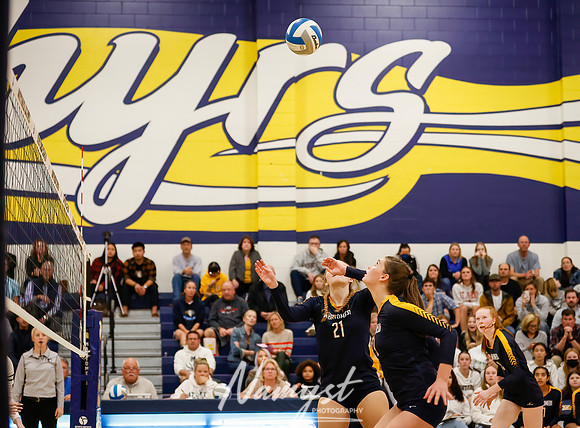 Mahtomedi vs Como Volleyball 1123