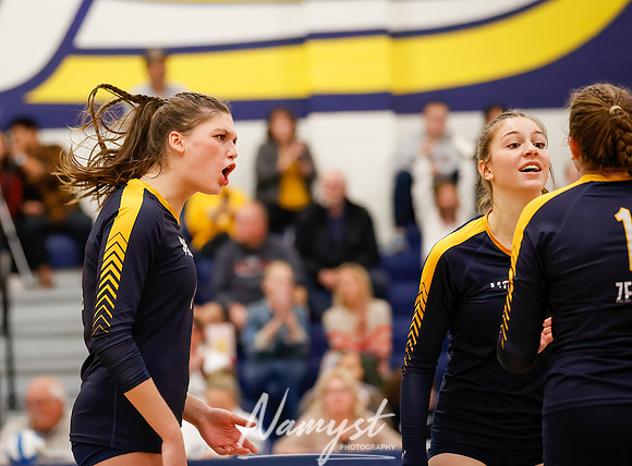 Mahtomedi vs Como Volleyball 1128
