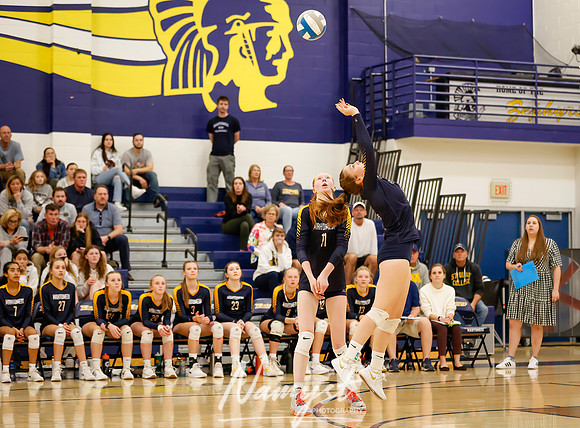 Mahtomedi vs Como Volleyball 1126