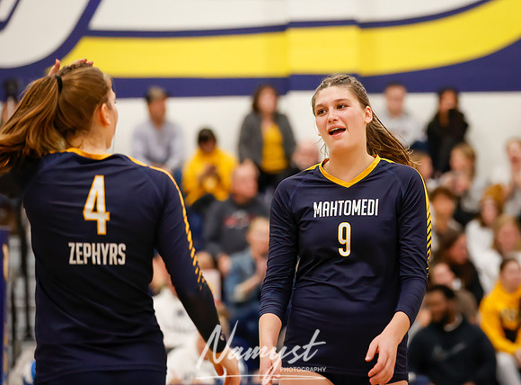 Mahtomedi vs Como Volleyball 1130