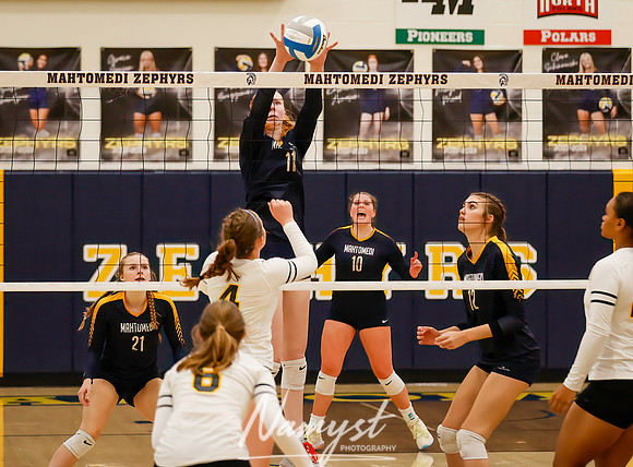 Mahtomedi vs Como Volleyball 1156