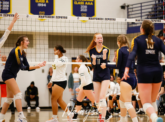 Mahtomedi vs Como Volleyball 1191