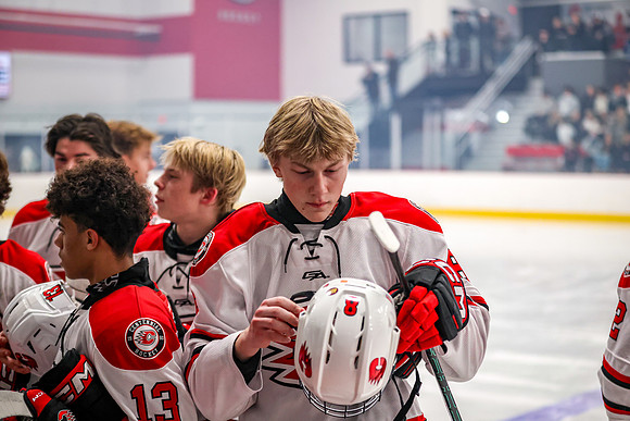 0046 Centennial Varsity Hockey