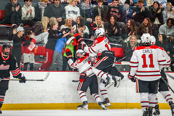 0769 Centennial Varsity Hockey
