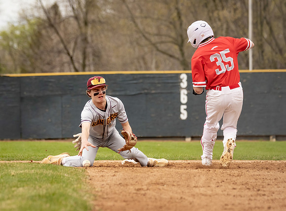 Forest Lake vs Duluth East Varsity Baseball 390