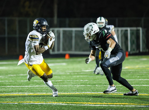 Mounds View vs Prior Lake Varsity Football 195