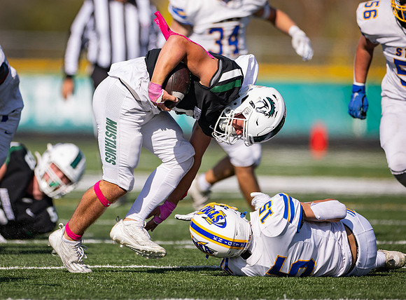 Mounds View vs STMA Varsity Football 215