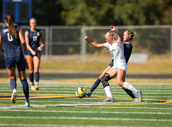 Mounds View vs Mahtomedi Girls Varisty Soccer 101