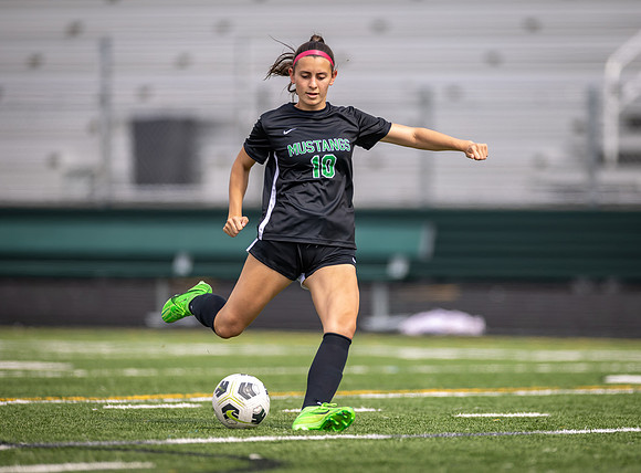 Mounds View vs Blaine Varsity Soccer 16