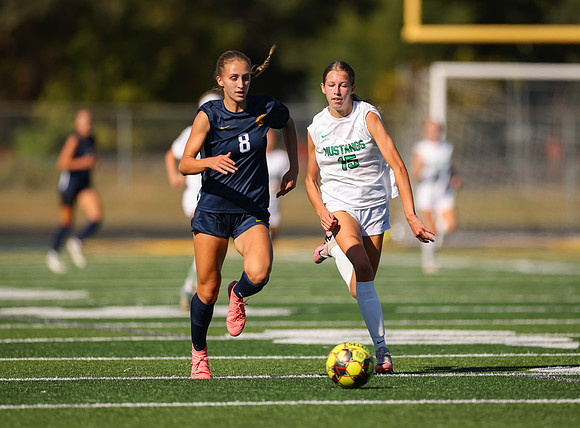Mounds View vs Mahtomedi Girls Varisty Soccer 201