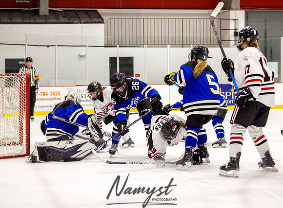 Centennial vs Rogers Varsity Hockey 196