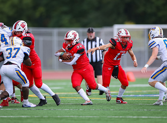 Centennial vs STMA JV Football 225