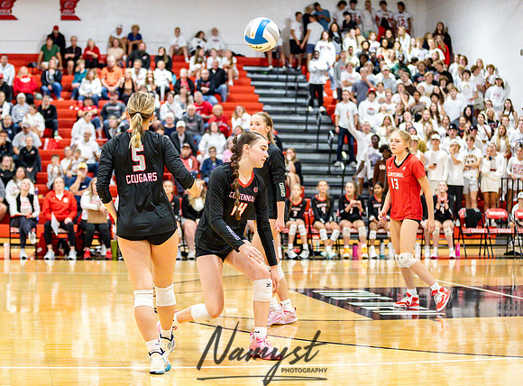 Centennial vs Roseville Volleyball 110