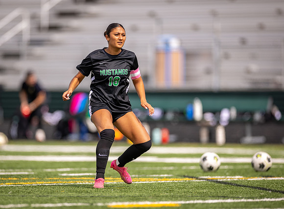 Mounds View vs Blaine Varsity Soccer 22
