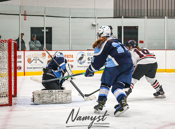 Centennial vs Blaine Varsity Hockey_640