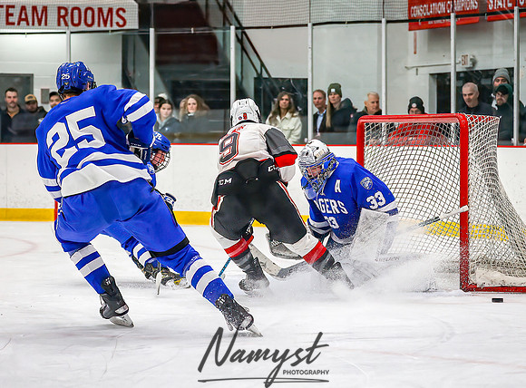 Centennial vs Rogers Varsity Hockey_749