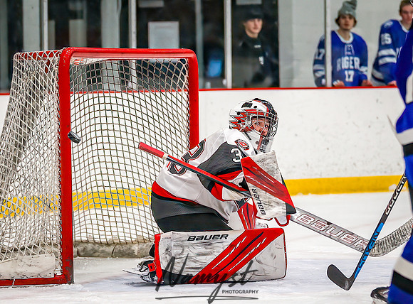 Centennial vs Rogers Varsity Hockey_546