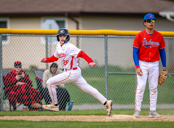 0512 Centennial vs Armstrong