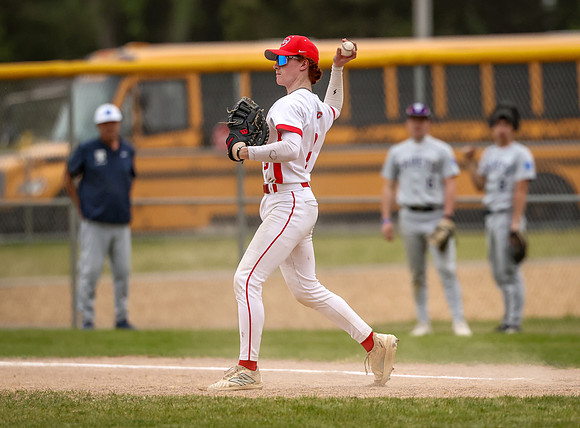 1731 Centennial vs STA