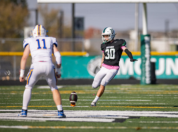 Mounds View vs STMA Varsity Football 164