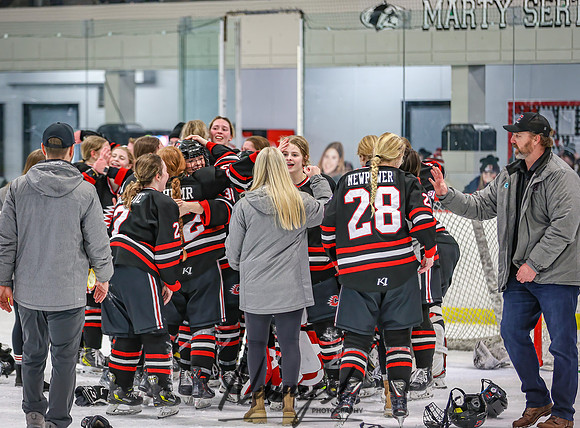 Centennial vs Maple Grove Varsity Hockey_1062