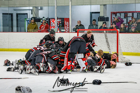 Centennial vs Maple Grove Varsity Hockey_1312