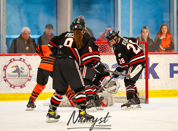 Centennial vs Moorhead Girls Hockey_1126