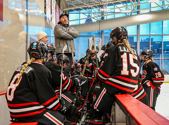 Centennial vs Moorhead Girls Hockey_28