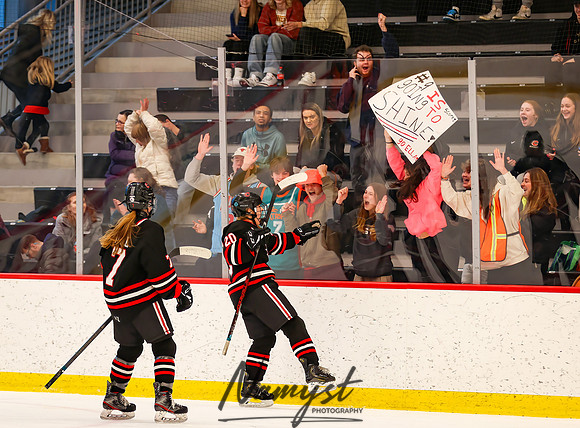 Centennial vs Moorhead Girls Hockey_657