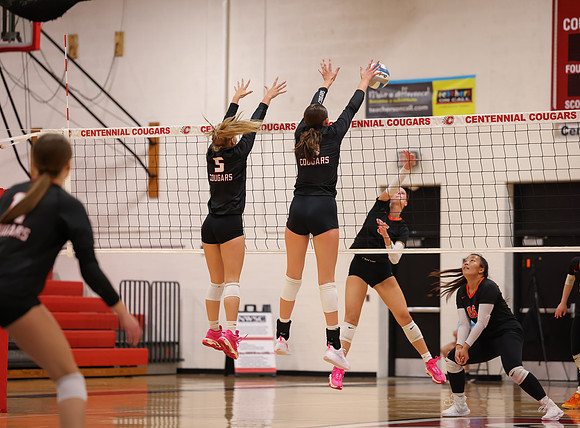 Centennial vs Osseo Girls Varsity Volleyball 224