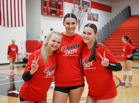 Centennial vs Osseo Girls Varsity Volleyball 2