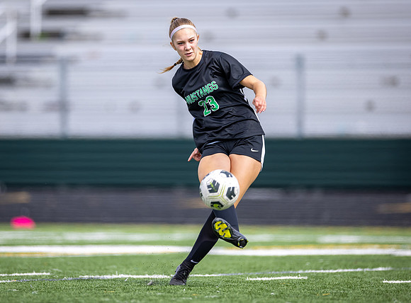 Mounds View vs Blaine Varsity Soccer 28