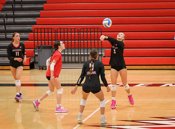 Centennial vs Osseo Girls Varsity Volleyball 219