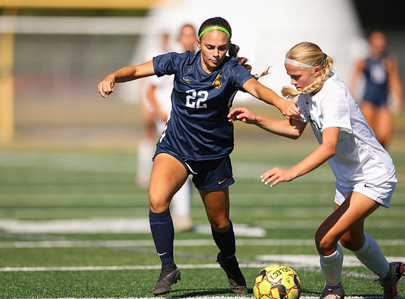 Mounds View vs Mahtomedi Girls Varisty Soccer 66