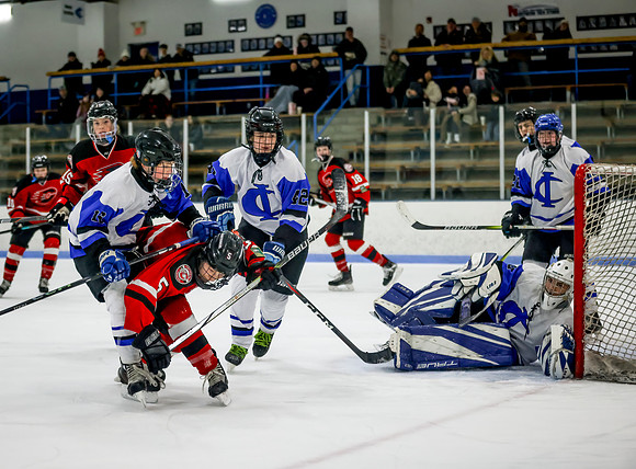 Centennial vs Cambridge Isanti Hockey 172