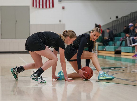 Mounds View vs Forest Lake Varsity Basketball 35