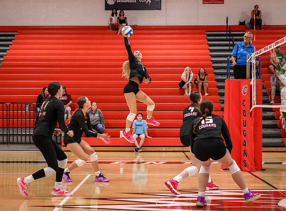 Centennial vs Mounds View Girls Varsity Volleyball 194