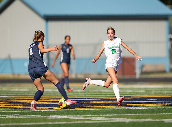 Mounds View vs Mahtomedi Girls Varisty Soccer 185