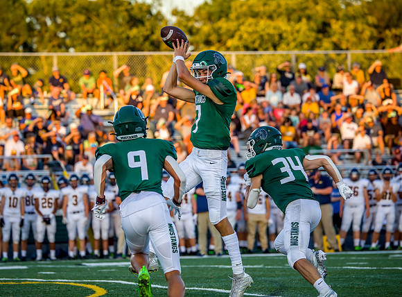 Mounds View vs Totino Grace Varsity Football 169