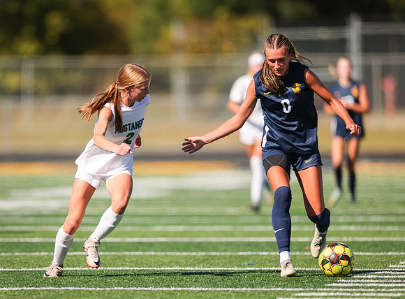 Mounds View vs Mahtomedi Girls Varisty Soccer 95