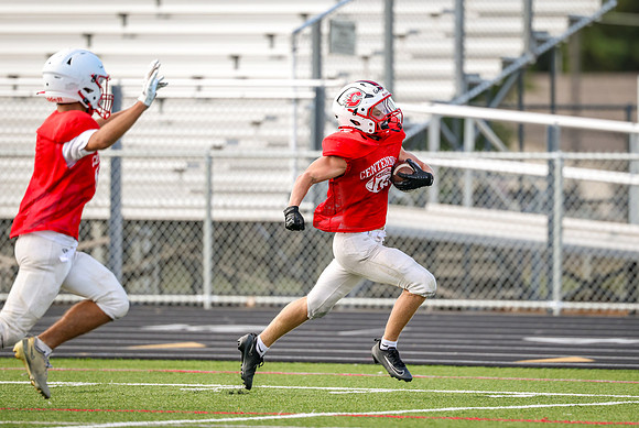 0056 Centennial Football