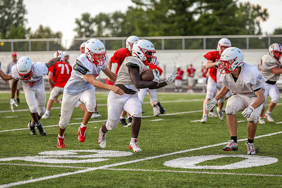 0116 Centennial Football